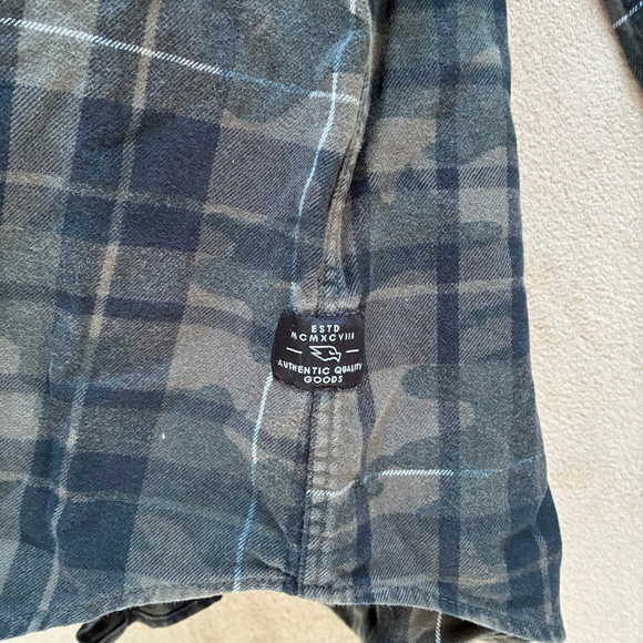 Men's Tony Hawk Medium Green Black Plaid Flannel Casual Button Down Shirt - Picture 5 of 10